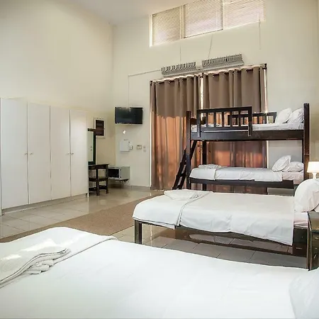Pensión Urban Living City Hostel-Adults Only